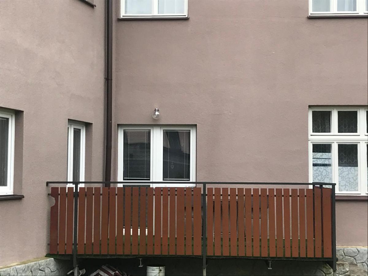 Vila Nikola Králiky Kraliky Exterior foto